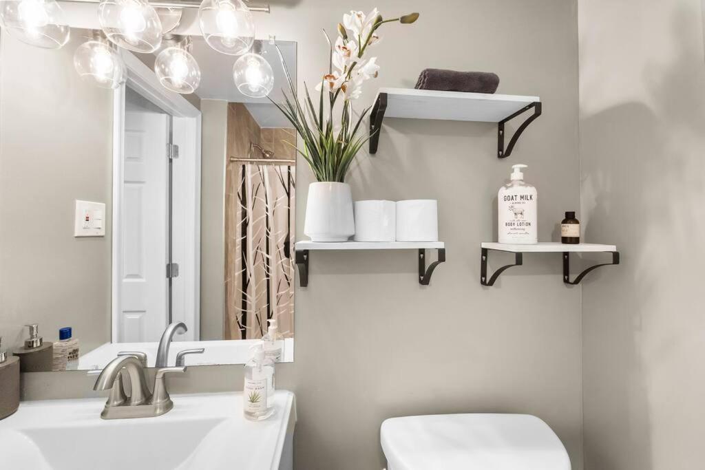 Elegant 1-Br Apartment Silver Spring Εξωτερικό φωτογραφία